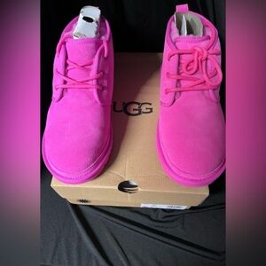 WOMEN’S UGG NEUMEL BOOTS - NIB